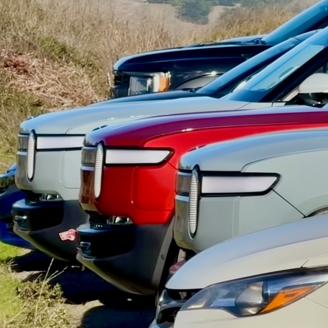 Now this is a S3XY lineup…😂